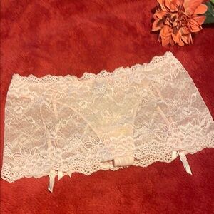 Victoria’s Secret Very Sexy Thong Garter Skirt, Pink, NWT 💗